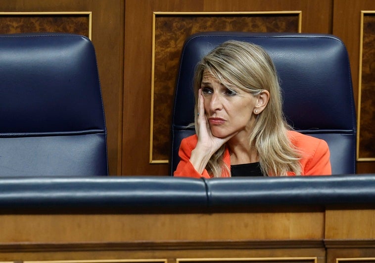 Caos en los ERTE: Resoluciones contradictorias y duplicadas