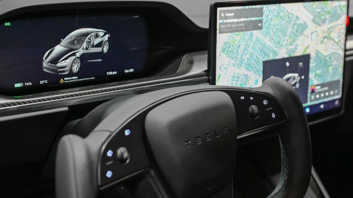 Tesla revoluciona Madrid con conducción autónoma avanzada