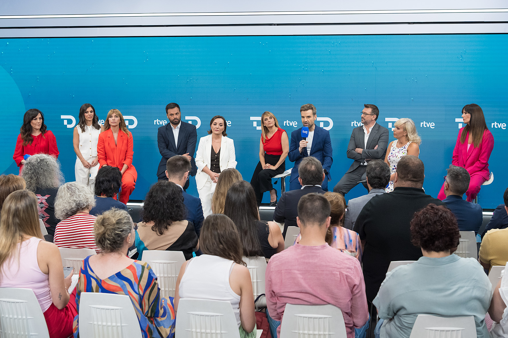 TVE: Choque con la dirección por Mañaneros y Malas Lenguas